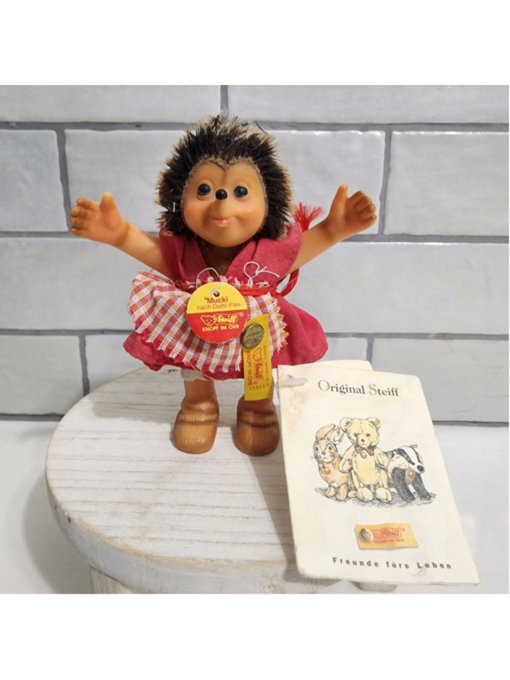 Steiff Mucki Hedgehog Doll #350559 w/ Button in Ear, Original Tags & Booklet - G